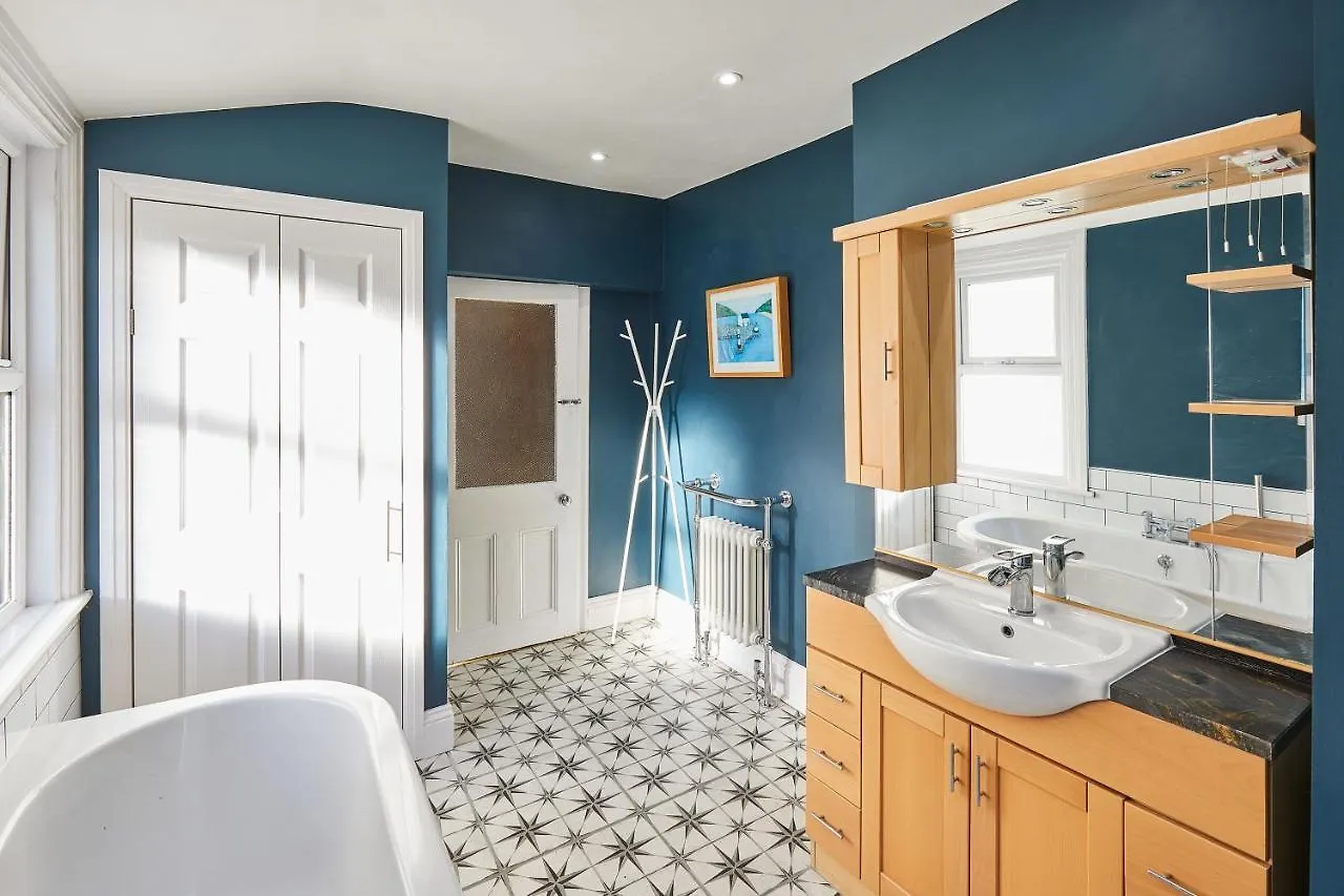 Host & Stay - High Street Skelton  Holiday home